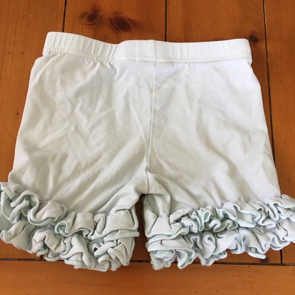Serendipity ruffled shorts